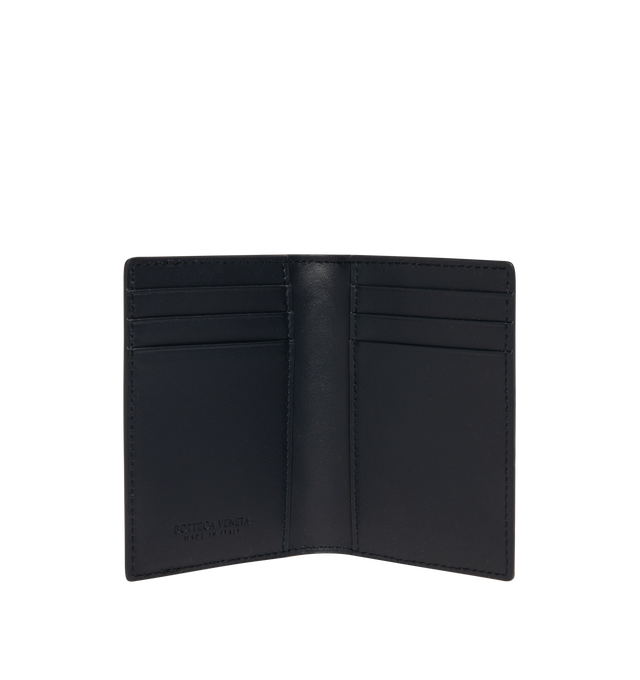 Image 3 of 3 - BLACK - Bottega Veneta Men's credit card case in color block Intrecciato calf leather. Featuring intrecciato calfskin leather card case with color block design. Six card slots, two additional pockets. Made in Italy. 