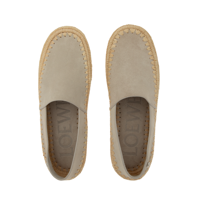 Image 4 of 4 - GREY - Loewe Mens Slippers are crafted from suede and raffia. Feature handcrafted raffia embroidery, rounded toe, engraved Anagram pebble detail, padded leather insole, embossed Anagram rubber outsole, and a 0.5 cm heel height. Main Material: Suede, Raffia. Made in Spain. 