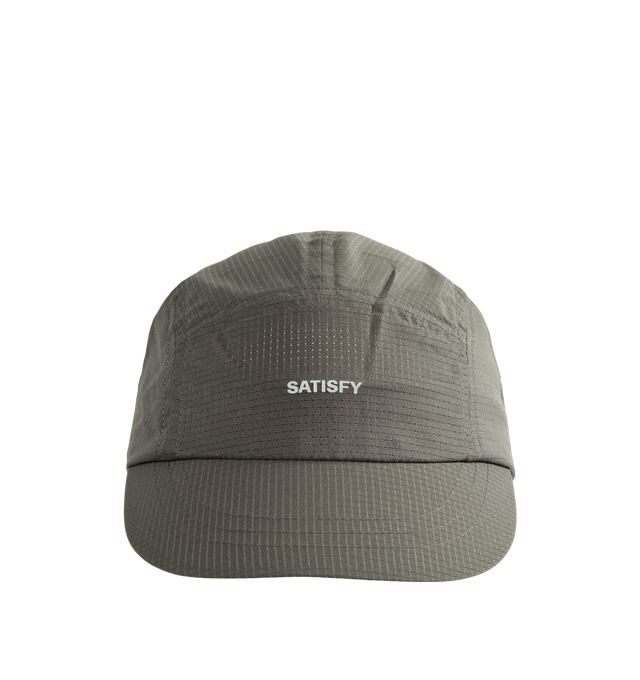 Image 1 of 2 - GREY - Satisfy Unisex Rippy Air Trail Cap is crafted from Japanese-developed Rippy material that is ultra lightweight, breathable, water-repellent, fast-drying, and odor-resistant . An adjustable bungee fit system delivers a secure fit, while the short brim and packable construction make it ideal for running in changing conditions. Main Material: Rippy Air / Origin Japan- 100% Polyester. Unisex style in men's sizing. 