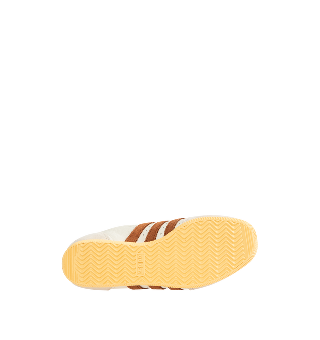 Image 4 of 5 - NEUTRAL - ADIDAS Japan Sneaker featuring original low-profile design, double-stitched T-toe, regular fit, lace closure, tumbled perforated leather upper, textile lining and rubber outsole. 