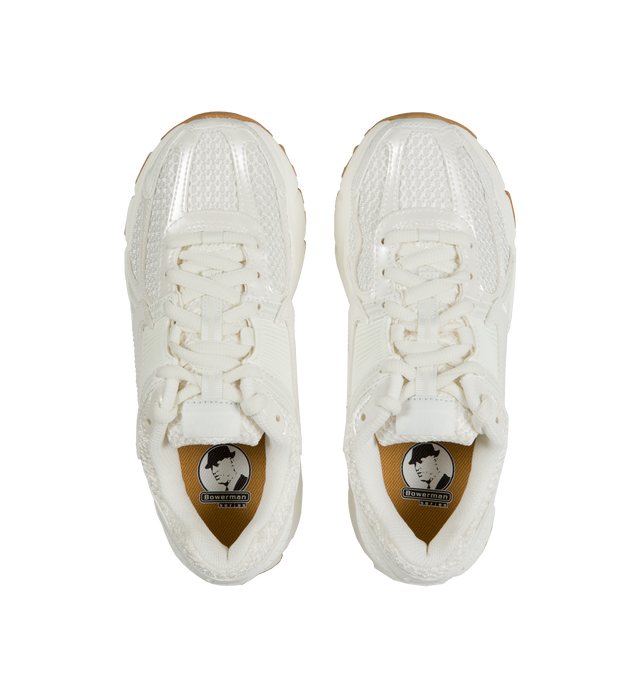 Image 5 of 5 - WHITE - NIKE ZOOM VOMERO 5 fearures Mesh with TecTuff and utilitarian overlays that are breathable and durable, cushlon foam with Zoom Air cushioning and rubber tread. 