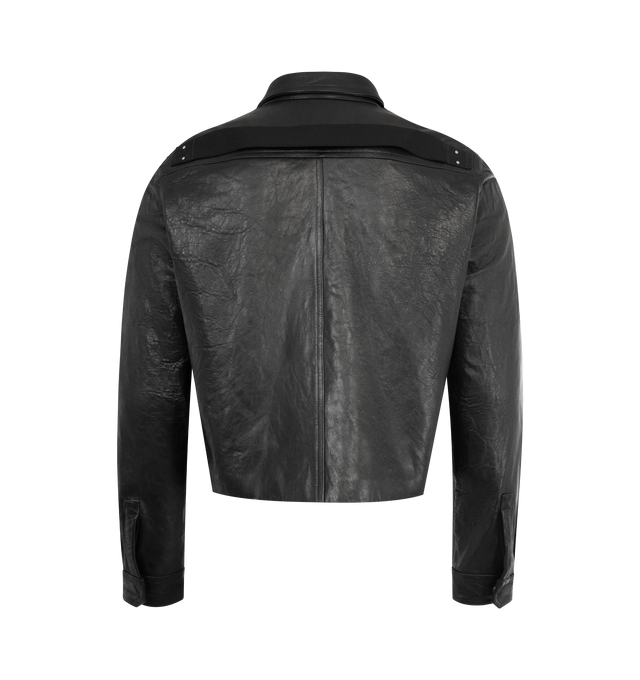 Image 2 of 3 - BLACK - RICK OWENS Tour Alice Shirt Leather Jacket featuring collar, long sleeves, side pockets with zip closure, press button clousure, vertical back seam, cotton webbing strap with rivet detail on the back and crop cut. 100% leather. Made in Moldova. 