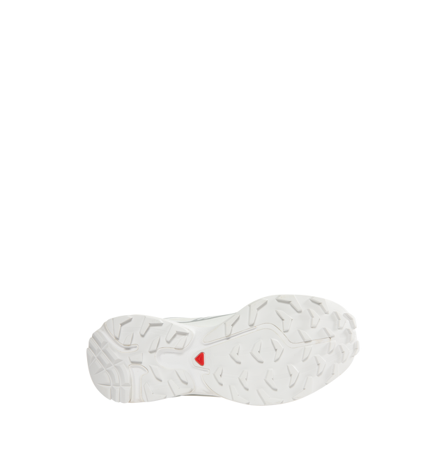 Image 4 of 5 - WHITE - SALOMON XT-6 GTX Sneaker featuring quickLACE system, synthetic and textile upper, rubber outsole, agileChassis System and molded OrthoLite sockliner. 