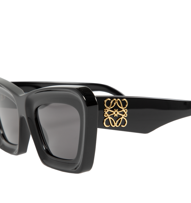 Image 3 of 3 - BLACK - LOEWE Cateye Sunglasses featuring cateye shaped frames in acetate with faceted edges, polarised lenses and a metal Loewe Anagram on the arm. 100% UVA/UVB protection. 