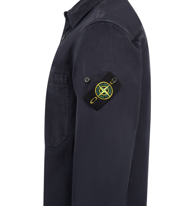 Image 3 of 3 - BLACK - STONE ISLAND Overshirt featuring patch chest pockets, back yoke with loop, Stone Island badge on left sleeve, button at cuffs, button fastening, comfort fit, organic panama cotton and garment dyed with the 'OLD' treatment for a slightly worn appearance. 100% cotton. 