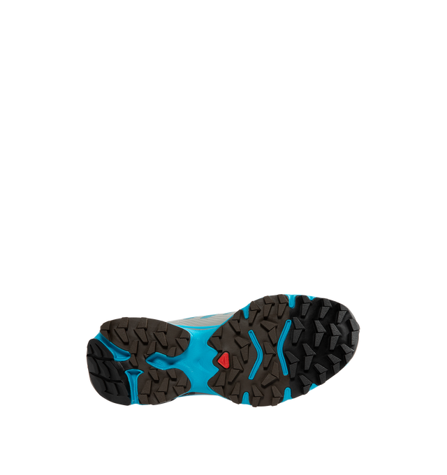 Image 4 of 5 - BLUE - Salomon Men's XT-4 OG Sneakers are crafted with a lightweight textile and synthetic upper and feature the brand's Agile Chassis System, Quicklace technology, and dual-density EVA cushioning for exceptional stability and comfort. Reviving one of Salomon's iconic trail-running silhouettes, these designer sneakers combine technical performance with archival outdoor style, delivering superior support, durability, and all-terrain traction for both city streets and rugged trails. Main Materi 