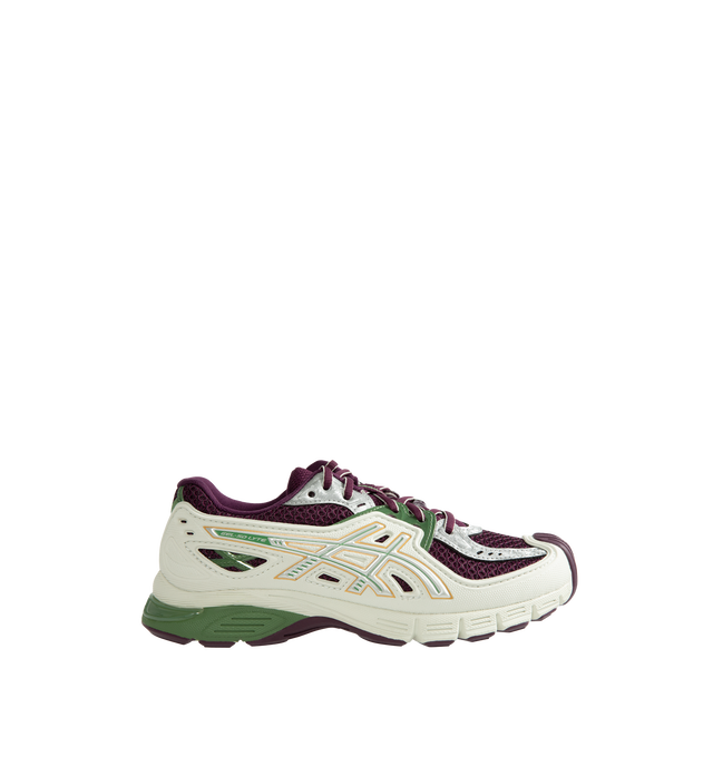 Image 1 of 5 - CREAM - Asics Unisex Gel-Sd Lyte Sneakers are inspired by the protective structure of an eggshell and feature a distinctive design centered on support, stability, and everyday comfort. Originally conceived around the concept of an outer shell and inner membrane, this modern lifestyle silhouette incorporates a molded upper and midsole structure that helps provide a secure, supportive foothold. Updated with two-tone mesh construction and glossy metallic detailing at the eyestay, the GEL-SD LYTE 
