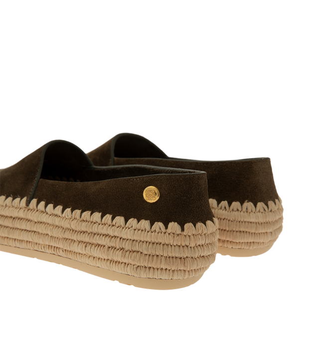 Image 3 of 4 - GREEN - Loewe Mens Slippers are crafted from suede and raffia. Feature handcrafted raffia embroidery, rounded toe, engraved Anagram pebble detail, padded leather insole, embossed Anagram rubber outsole, and a 0.5 cm heel height. Main Material: Suede, Raffia. Made in Spain. 