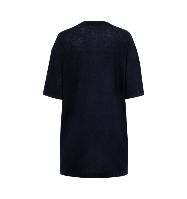 Image 2 of 2 - NAVY - EXTREME CASHMERE Slick Top featuring a classic short-sleeved cashmere t-shirt with a crewneck, a super-fine and soft fibre in an extraordinarily lightweight knit. 100% cashmere. 