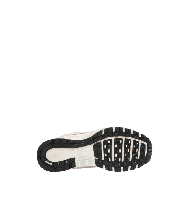 Image 4 of 5 - GREY - NIKE P-6000 SE Sneaker featuring textile upper with suede leather overlays, lace up closure, foam midsole and rubber outsole. 